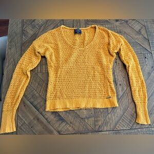 Women’s Abercrombie & Fitch Marigold Sweater XS